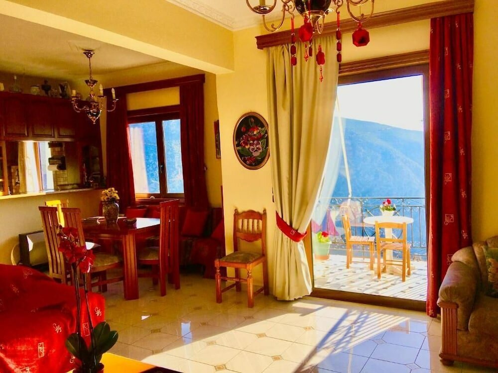 Фото DelphiCENTER-penthouse-celebrity V. I. P