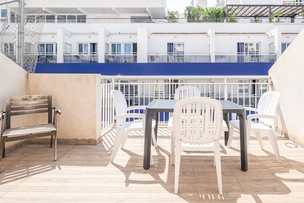 Фото Apartamentos La Rosita Old Town