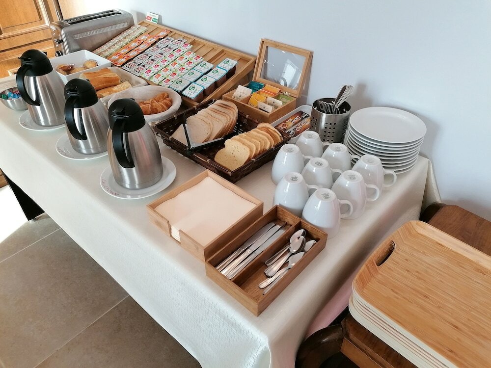 Фото Hôtel Le Dormeux