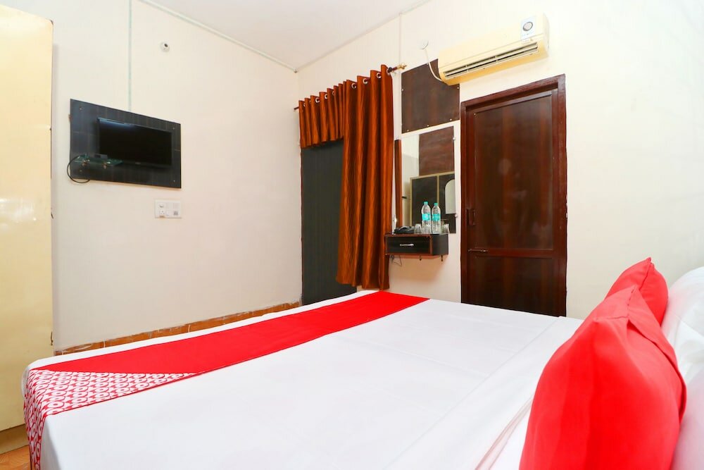 Фото Oyo 37097 Raj Apartments