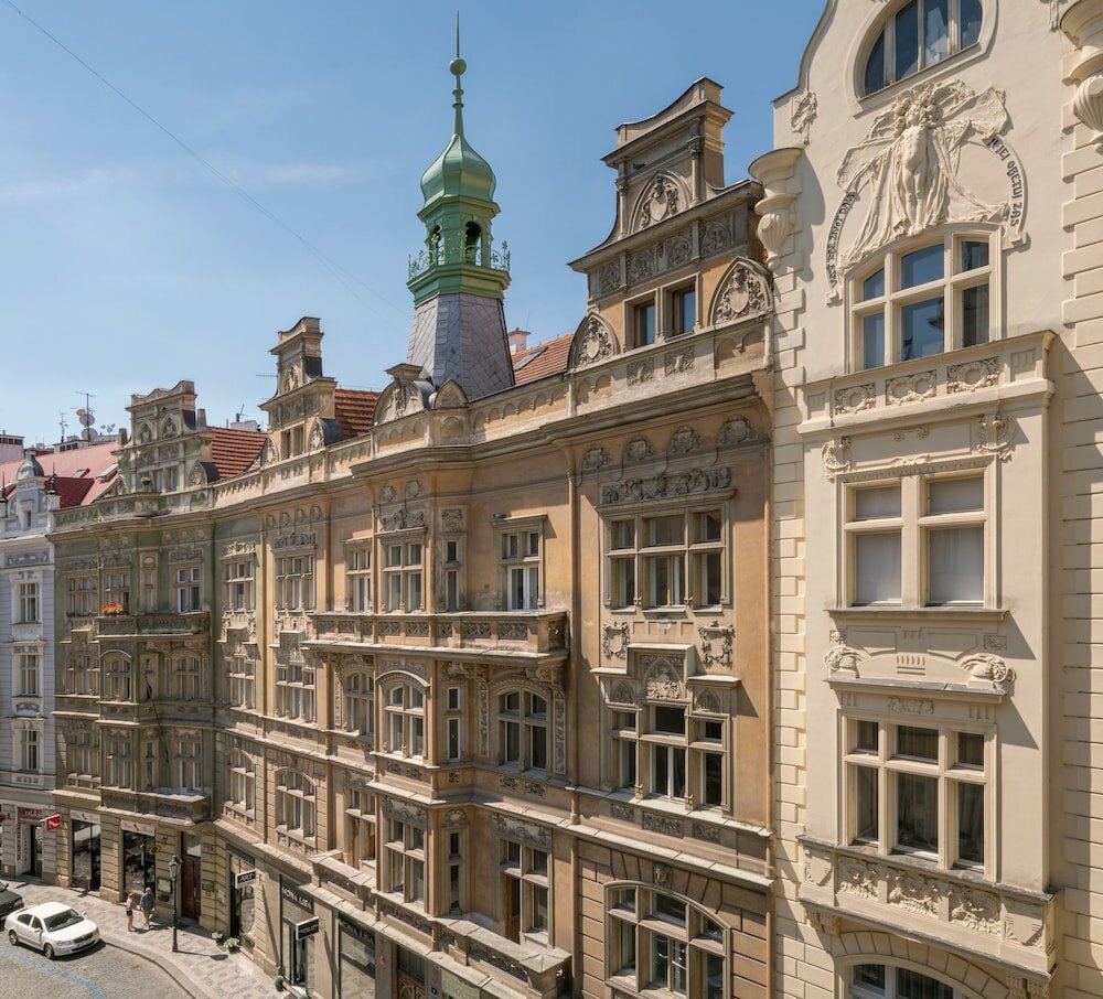 Фото Mordecai Twelve Apartments by Adrez Living