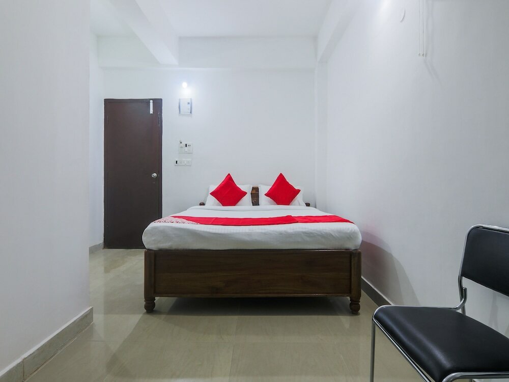 Фото Oyo Flagship 15828 Neexotica