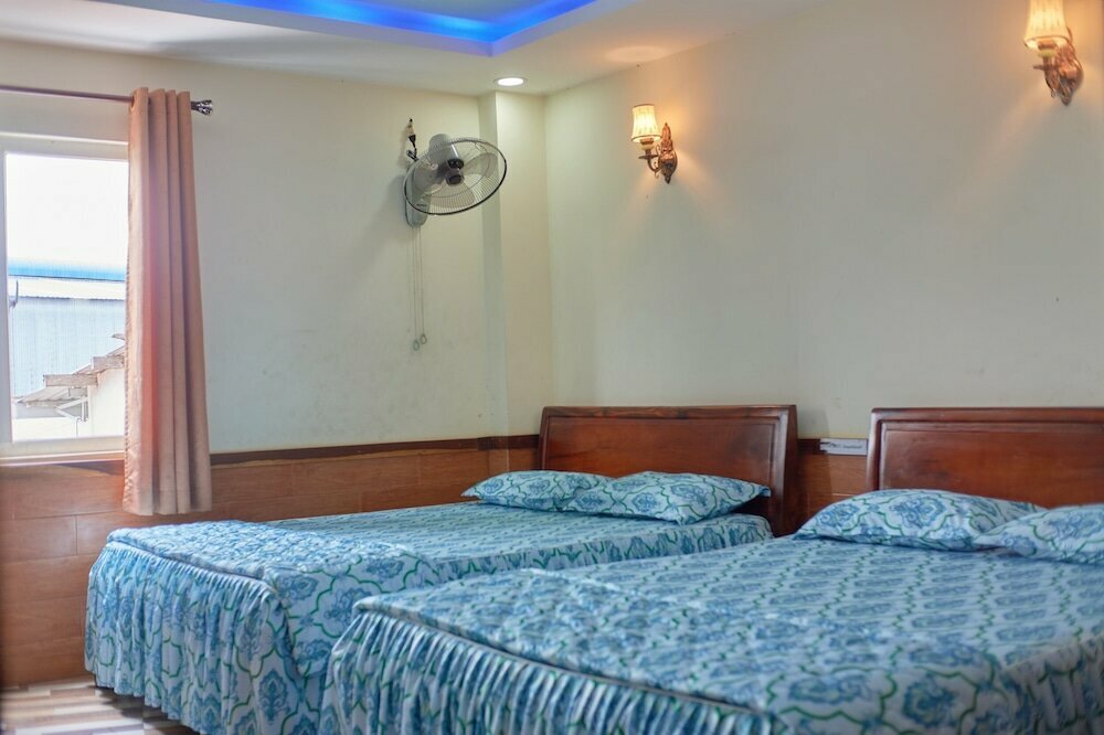 Hotel Hoa Anh Dao 2 Hotel, Bình Dương Province, photo