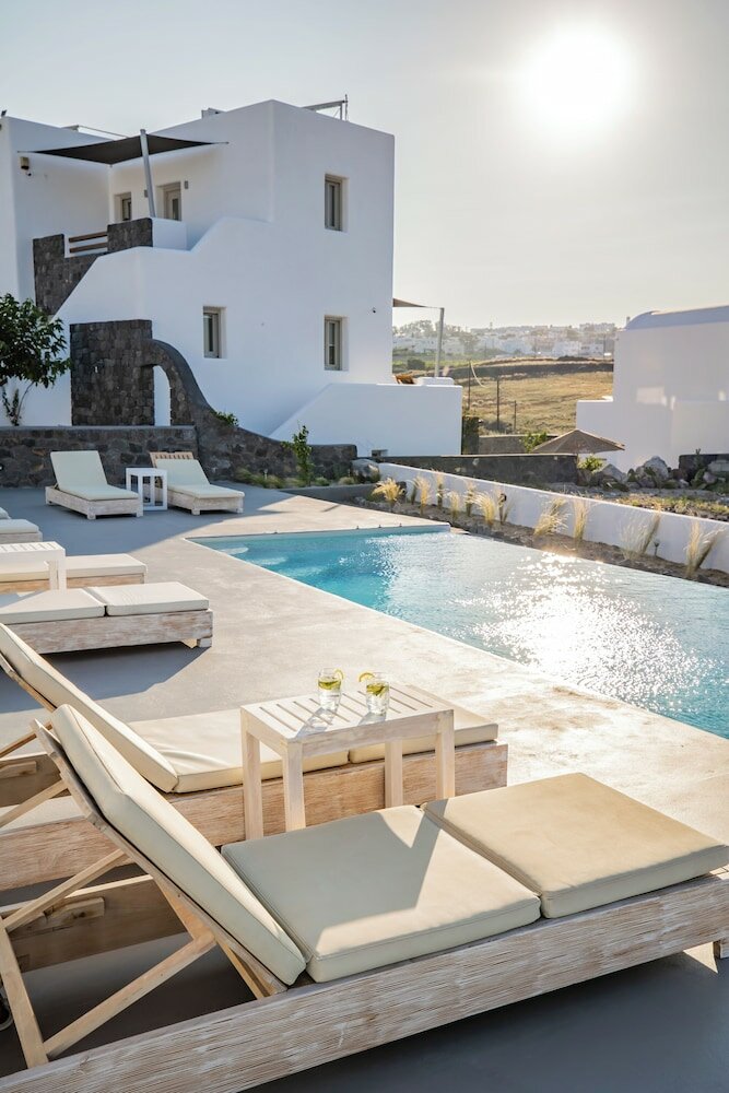 Фото Bonsai Luxury Suites