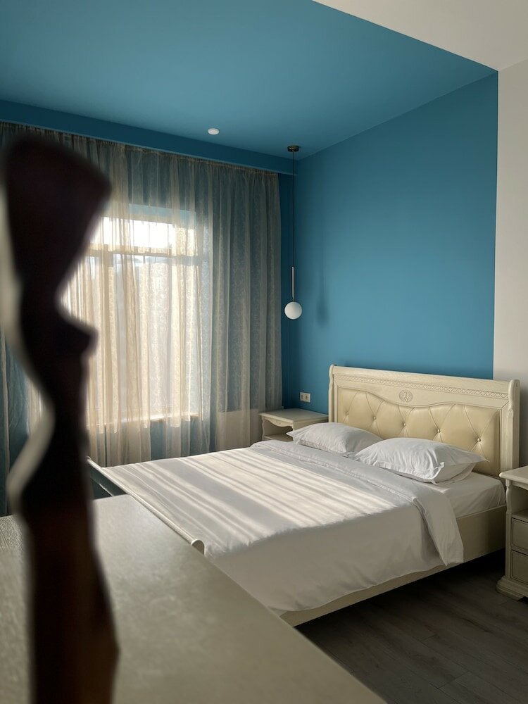 Фото Rooftop City View apartments