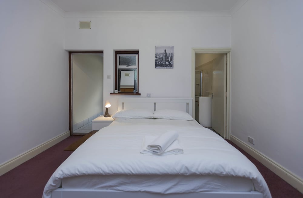 Фото Adam Short Stay