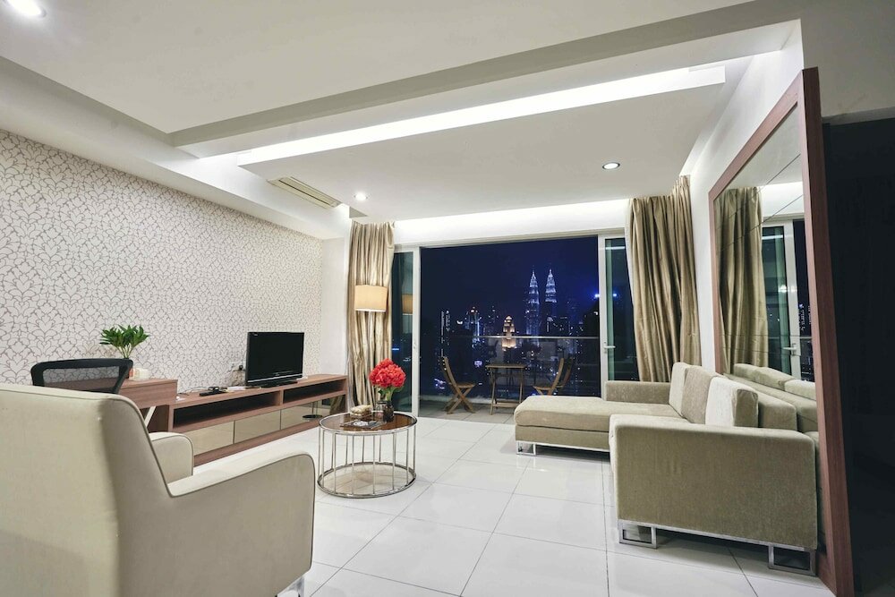 Фото Regalia Residence @ Klcc View Sky Pool by MC