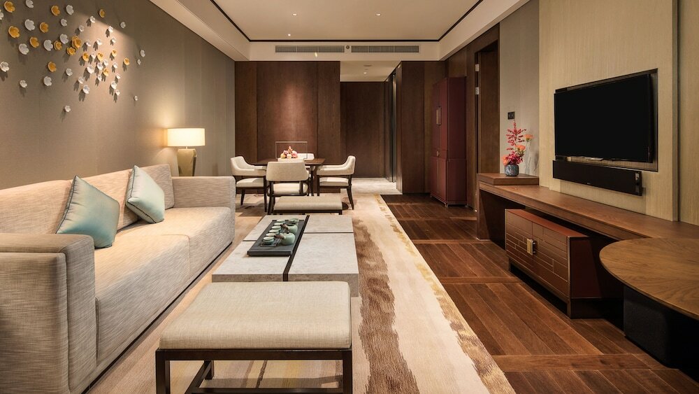 Фото Hualuxe Xiamen Haicang Harbour View, an Ihg Hotel