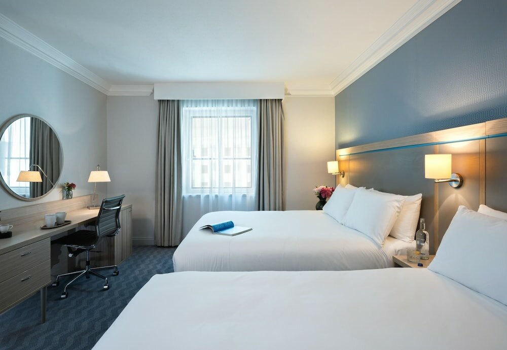 Фото Leonardo Royal Hotel Brighton Waterfront - Formerly Jurys Inn