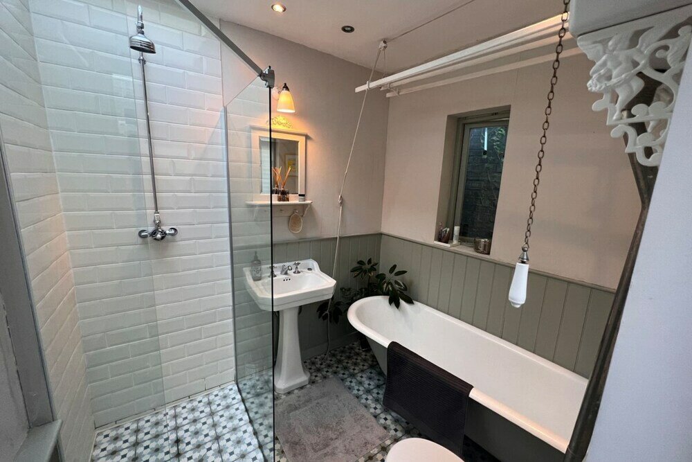 Фото Picturesque 2bd House - Heart of Stepney Green!