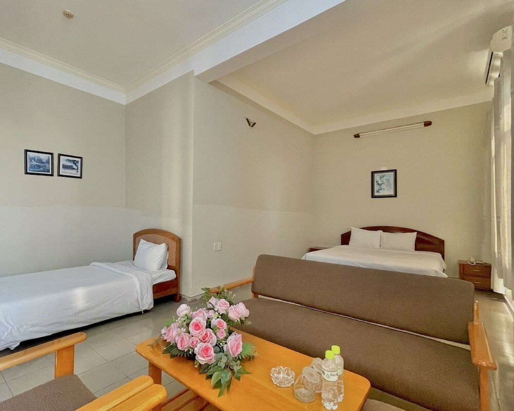 Фото My Khe 2 Da Nang Seafront Hotel