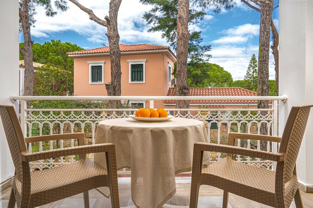 Фото Pyrgaraki Studios and Apartments