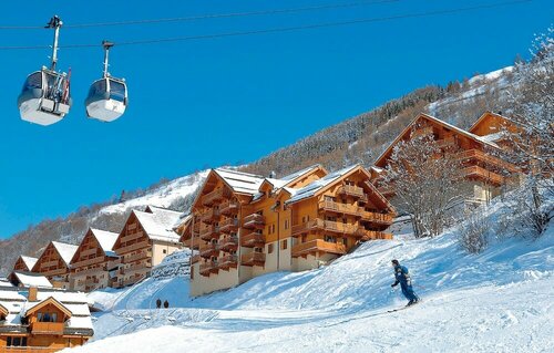 Гостиница Résidence Odalys Le Hameau et les Chalets de la Vallée d'Or