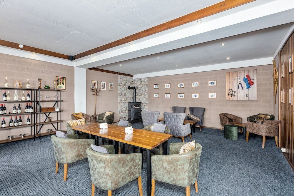 Фото Alpine Lounge Hotel