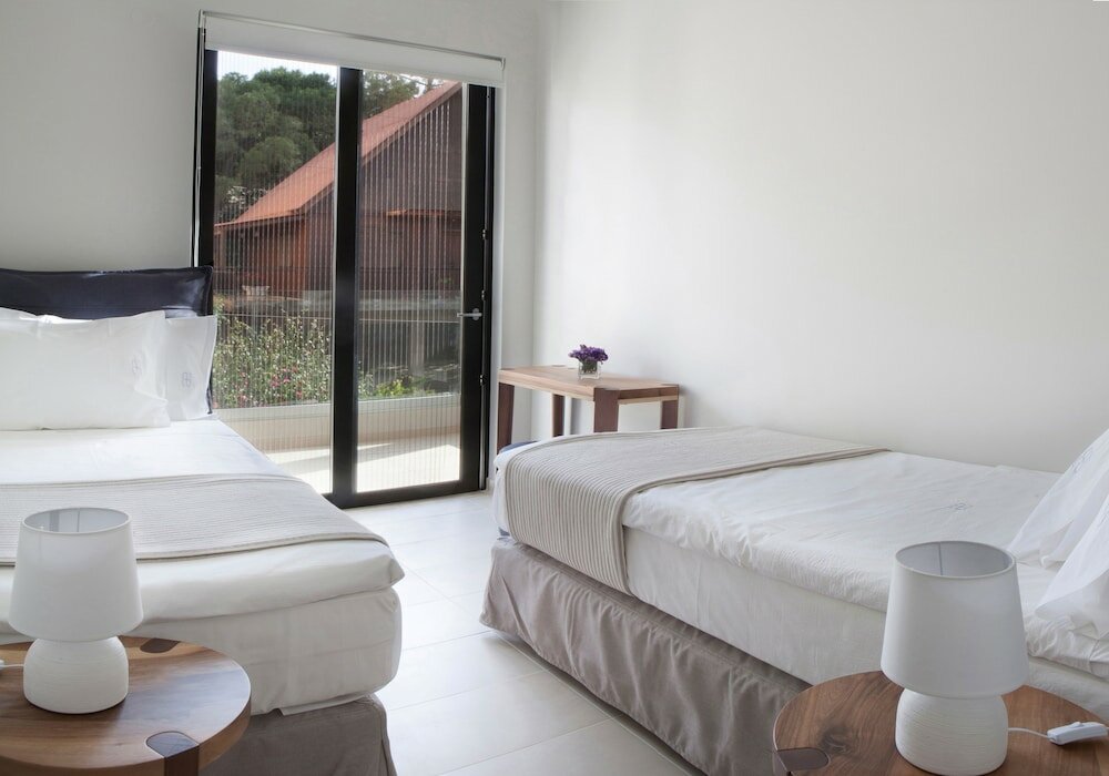 Фото Aethrion Boutique Homes