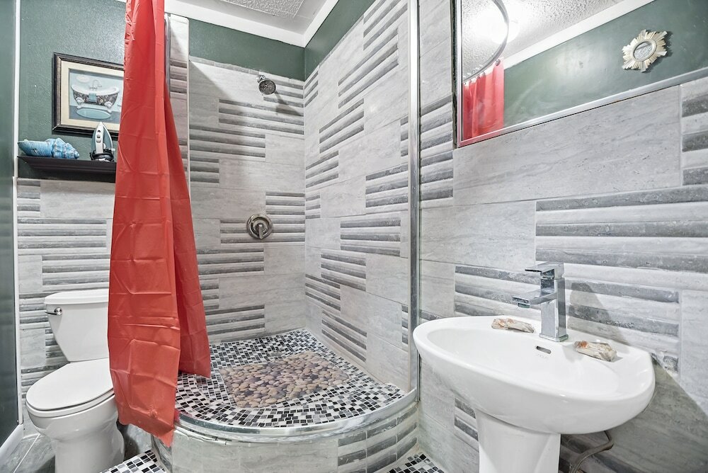 Фото Cocoplum Rest N Hideaway 1