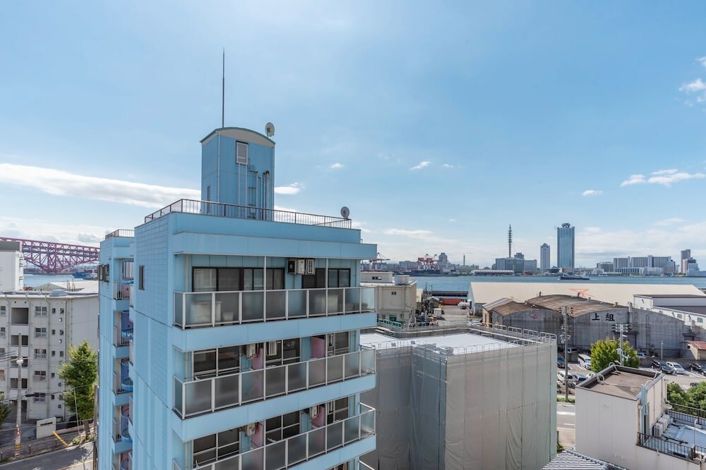 Фото Universal Bay Condominium