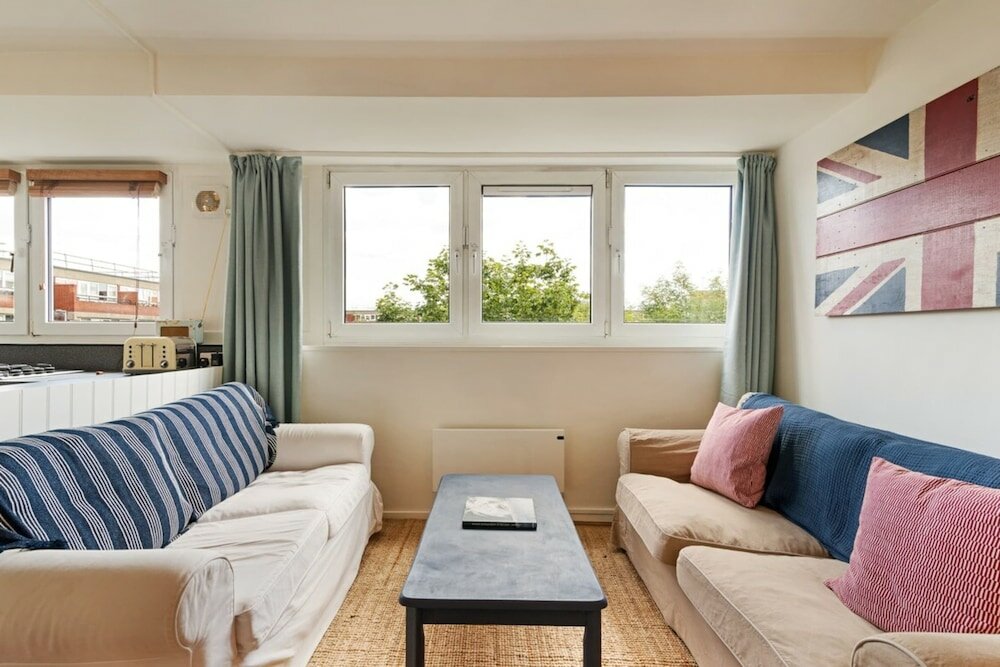 Фото Stunning 1 Bedroom Apartment in Battersea