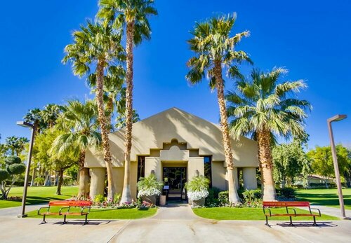 Гостиница The Villas at Emerald Desert Rv Resort в Палм Дезерте