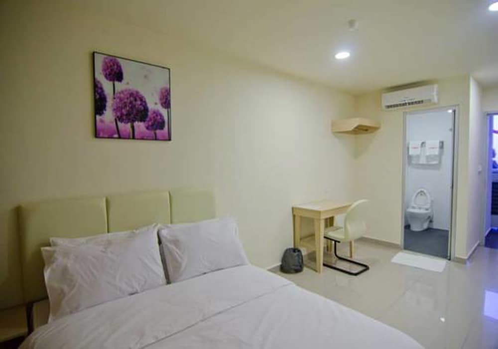 Фото Charisma Hotel