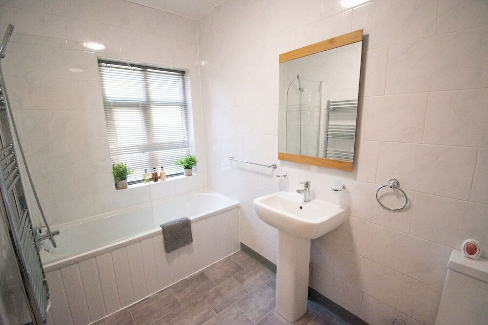 Фото Ideal Lodgings in Bury