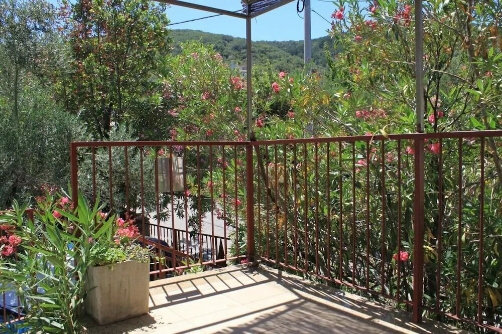 Фото Griv - Close to the sea - A1