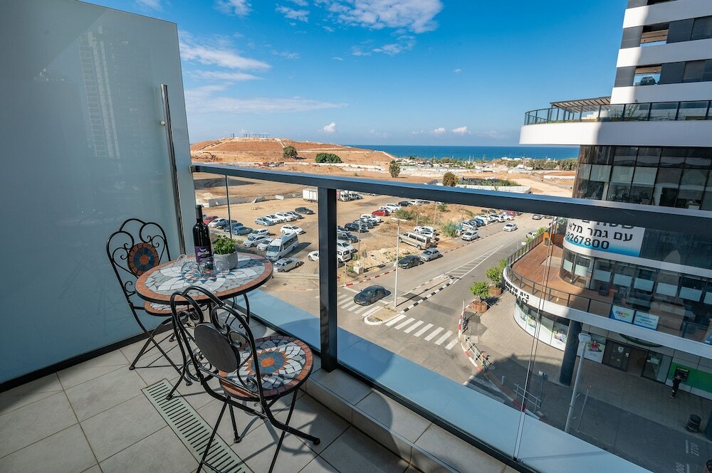 Фото Hi - Yam SeaView Apartments & Suites