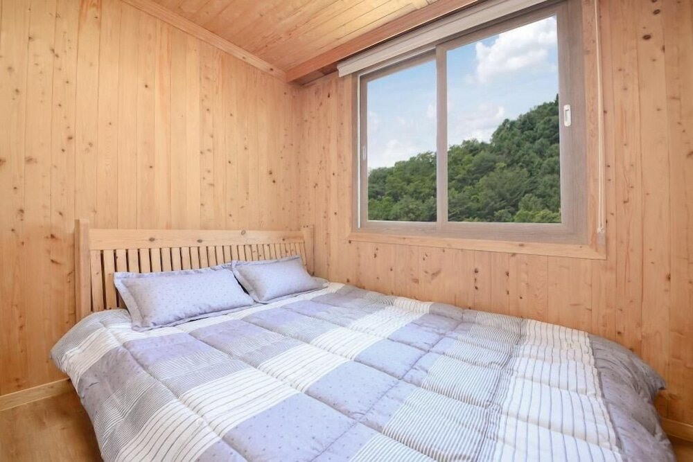 Фото Yeosu Sea and Starnight Pension