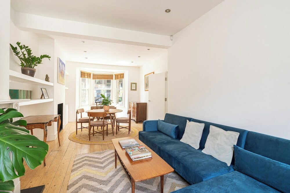 Фото Picturesque house with patio