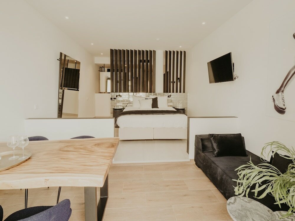 Фото Comfy Studios