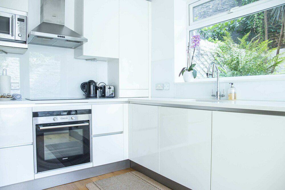 Фото Bright Chelsea Garden Nest