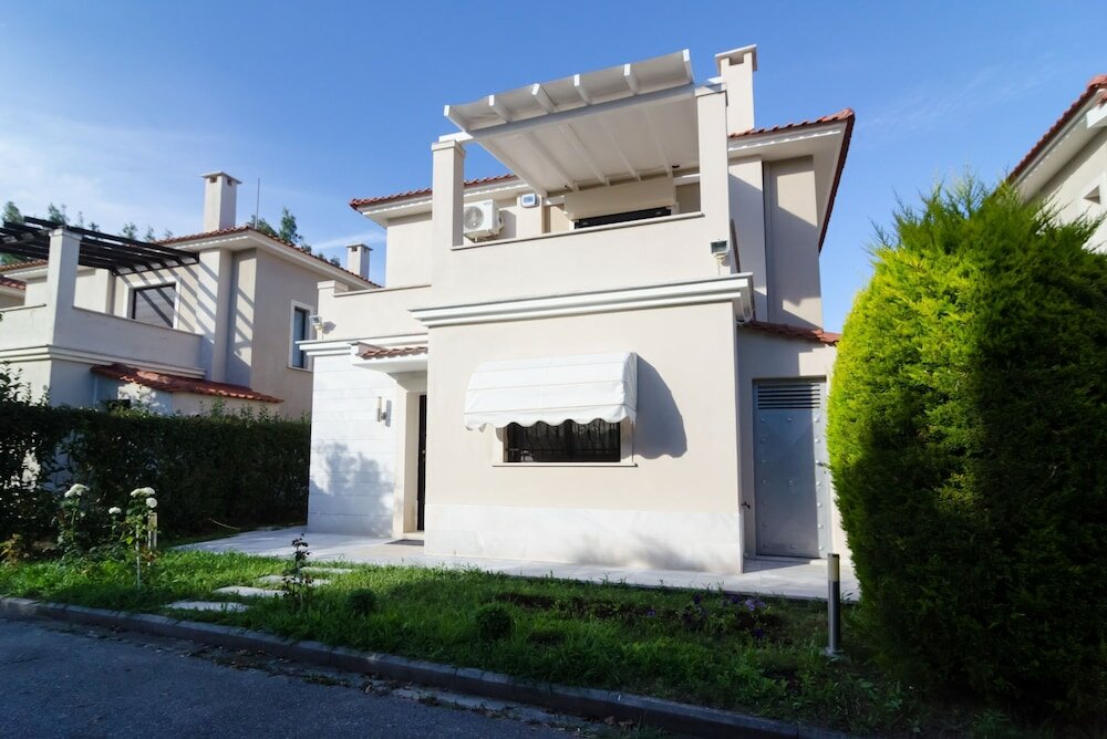 Фото White Rose Villa