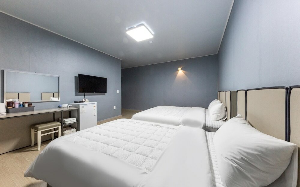 Фото Yeosu Rivera Hotel