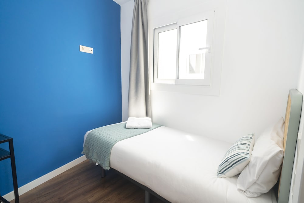 Фото Caliu Apartments Barcelona Camp Nou