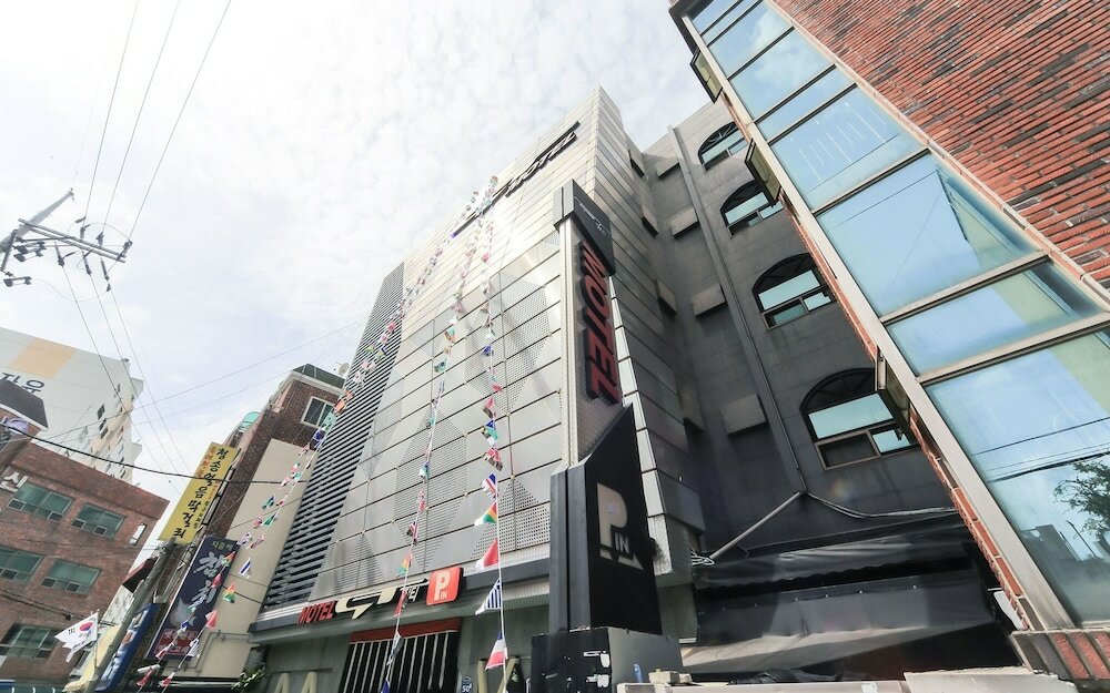 Фото отеля 1