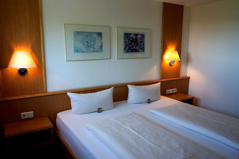 Фото Hotel und Restaurant Hainberg Ug