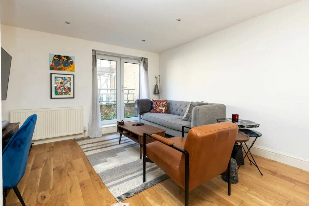 Фото Modern & Spacious 2bd Flat - Westbourne Park