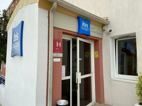 Гостиница Ibis budget Lunel Porte de Camargue