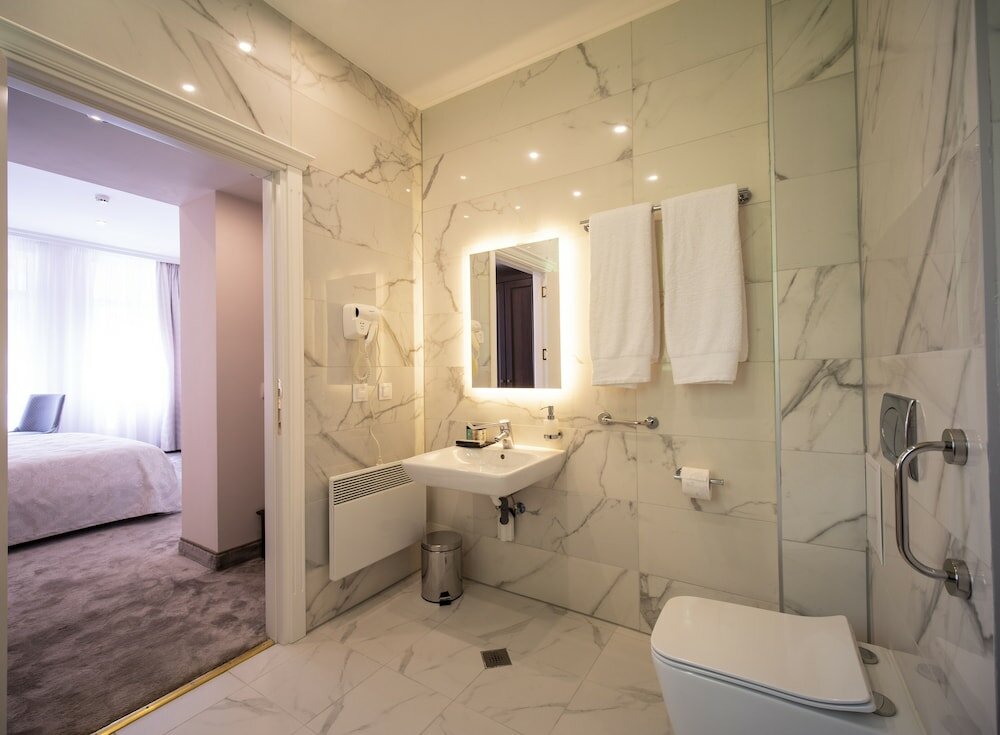 Фото The Moon Boutique Hotel