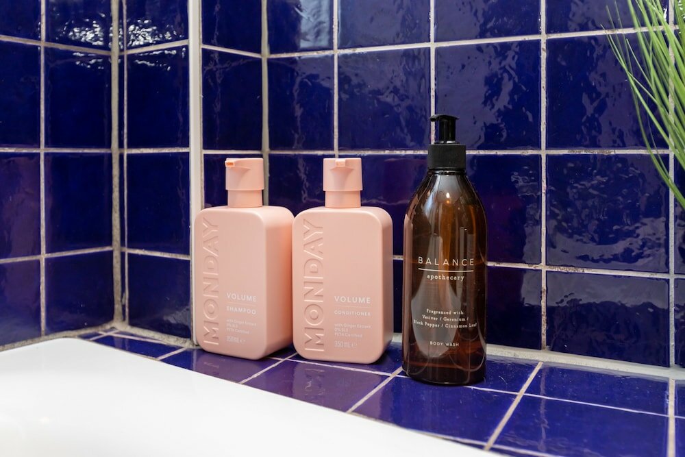 Фото Serene and Spacious 1 Bedroom Garden Flat in Clapton