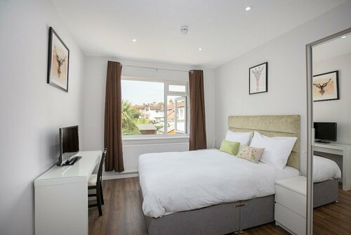 Austin David Apartment Harrow