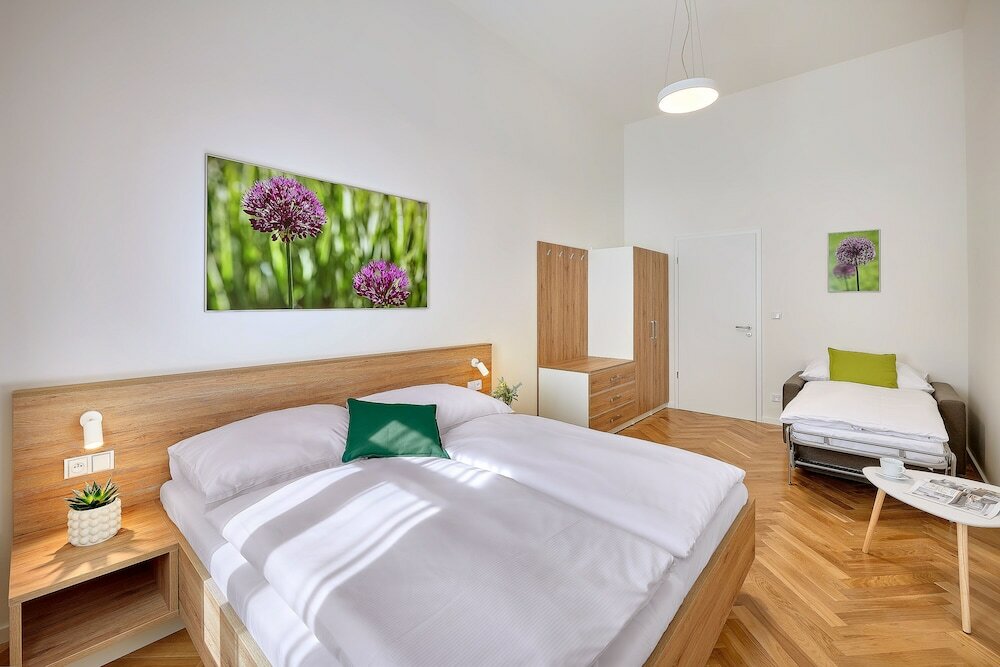 Фото DownTown Suites Rubesova