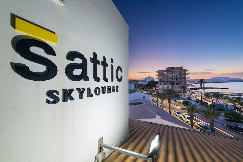 Фото Llaut Boutique Hotel