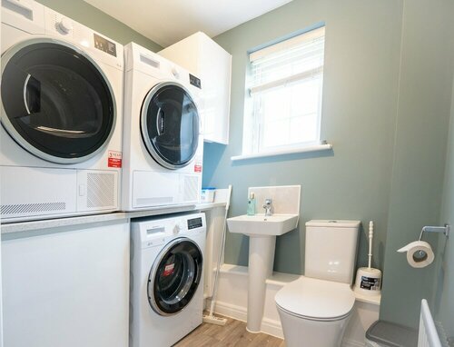 Гостиница Comfortable 5 Bedroom Detached House With Parking в Бисестере