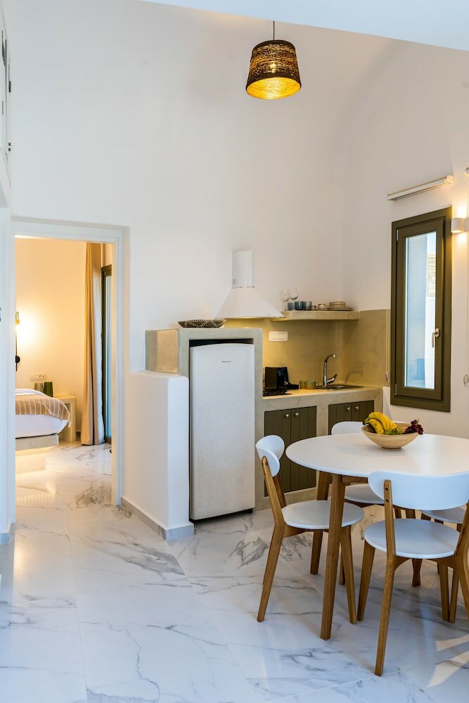 Фото Lavadoze Luxury Suites - Adults only