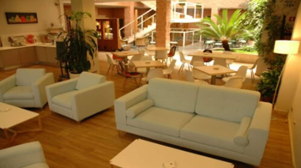 Фото Hotel Majadahonda