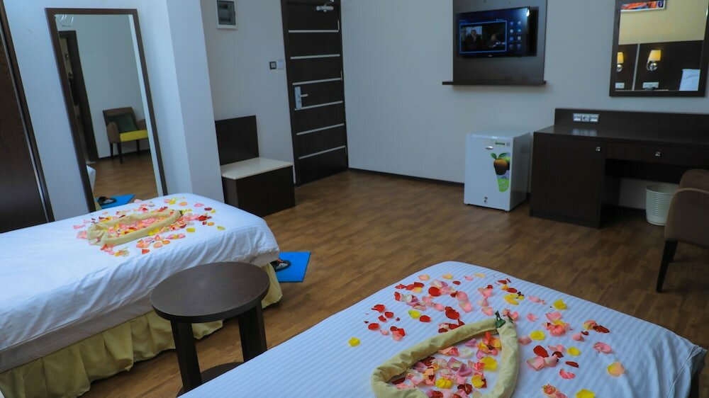 Фото Garalay Hotel