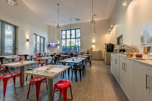 Гостиница All Suites Appart H& xF4; tel Bordeaux-Pessac в Пессаке