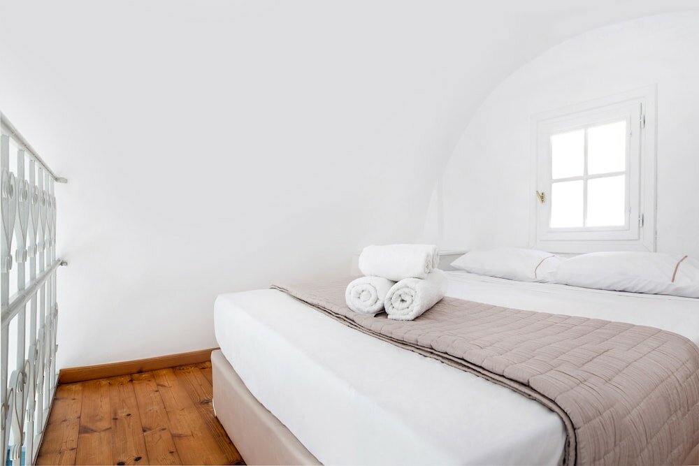 Фото LavaRock Villa