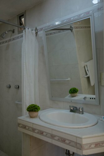 Гостиница Hotel Zacatecas Courts в Сакатекасе